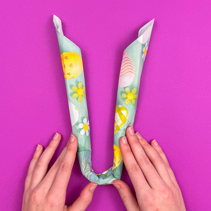 Ein Bild das zeigt, wie die beiden Enden zusammenführen werden, sodass unten ein Kreis entsteht. 