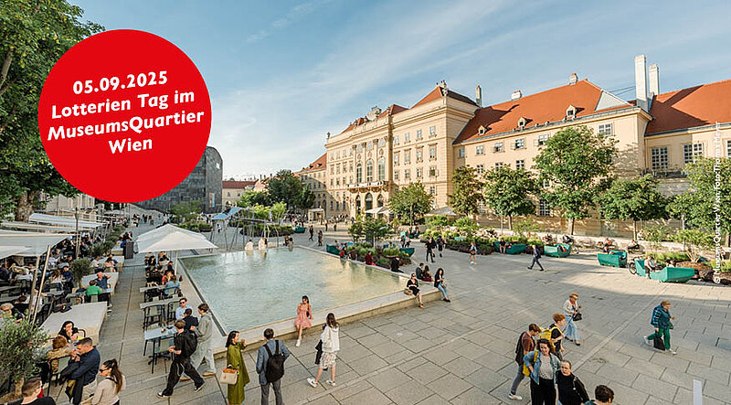 Viele Menschen beim Lotterien-Tag im Innenhof des Wiener Museumsquartiers